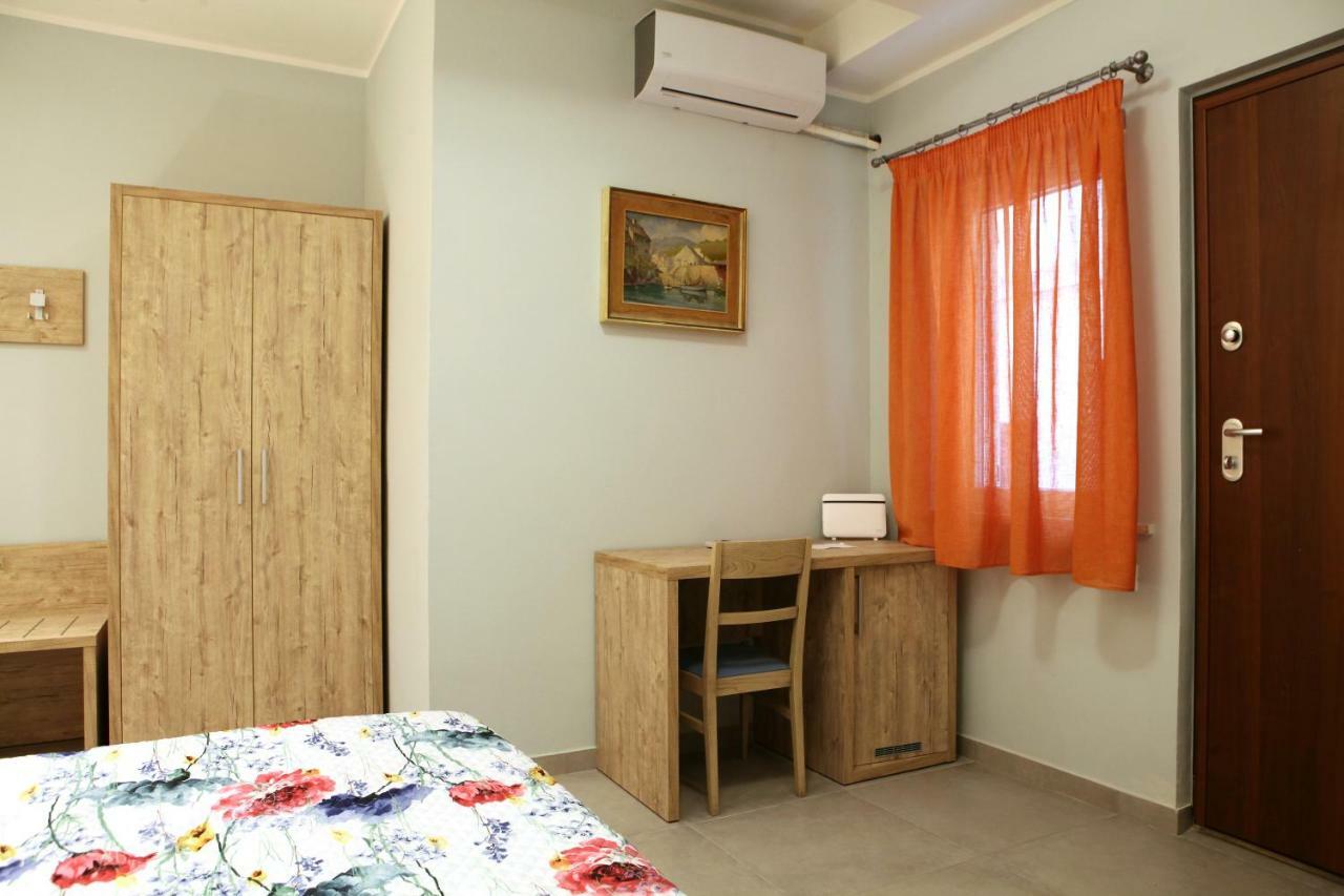 La Casa Di Nonno Giulio Bed & Breakfast Porto Sant'Elpidio Exterior photo